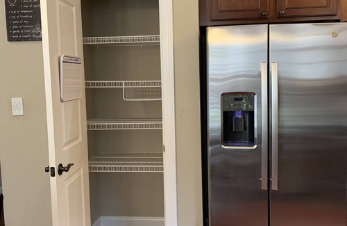 Ashley Oaks House | Luxe West Knoxville Home- Easy access to Downtown, UT, Airport and Oak Ridge