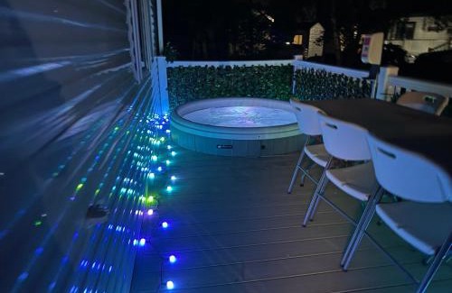 Tattershall Apartment | LuxeHaven - A Beautiful Luxury Hot Tub Caravan Holiday Home in prime location at Tattershall Lakes Country Park, Lincolnshire, with free WiFi and Cinematic Lights