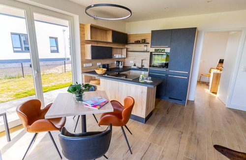 Schwerin Apartment | Luxoriöse Ferienwohung in Erster Reihe am Schweriner See mit Kamin
