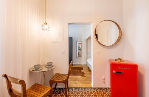 Bad Nauheim Hotel | Luxstay Bad Nauheim - Self-Check-In