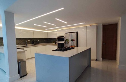 Cerro Alto House | Luxury Mansion 7 bedrooms, Chef Included, Heated Pool