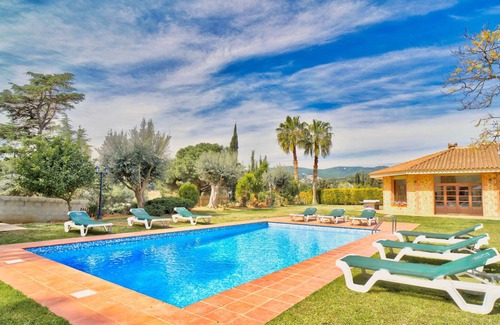 Sant Andreu de Llavaneres House | Luxury Private Villa Perfect for Weekend Getaway.