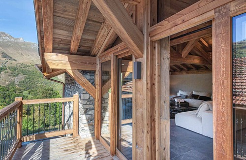 Saint-Martin-de-Belleville Ski Chalet | Luxury Chalet with Pool, Sauna, and Hammam for 14 Guests in Saint Martin de Belleville