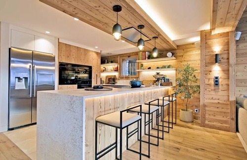 Saint-Martin-de-Belleville Ski Chalet | Luxury chalet with indoor pool and sauna - 5 bedrooms, 12 pers., near slopes and shops