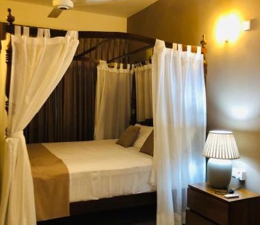 Madiwela Apartment | Luxurious Fully Furnished Apartment for Rent at 2000 Plaza, Colombo
