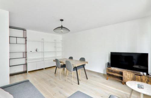 Quartier Sainte-Marguerite Apartment | Luxurious 1 Bedroom Bastille Charonne Free Netflix