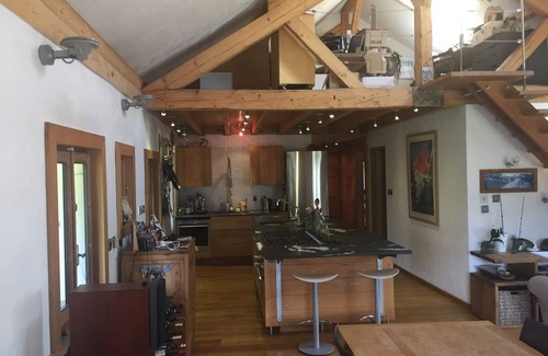 Les Praz-de-Chamonix Apartment | Luxurious 105 sq meter double height apt, walk to ski and golf
