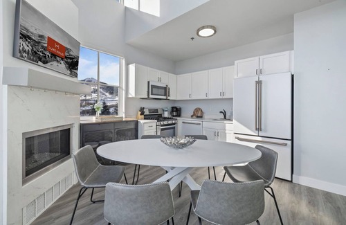Park City Condo | Luxurious 2 Bedroom Condo at The Mason, Ski Run Views, Pool, & Prime Deer Valley Access!
