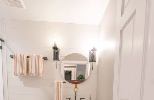 Lambertville House | Luxurious 2-Suite Barn in Lambertville