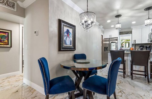 Madeira Beach House | Luxurious 2BR 2BA, 2 Kings Condo Madeira Beach
