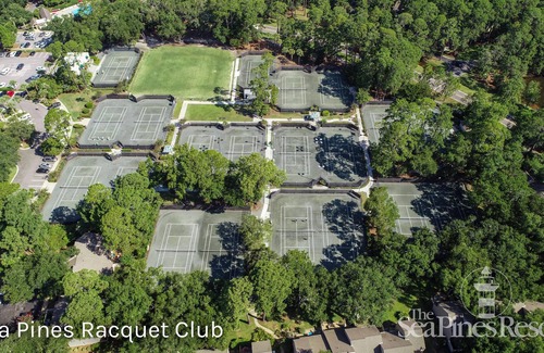 Harbour Town House | Luxurious 3-Bdrm Villa w/Full Kitchen & Outdoor Deck w/Harbor View