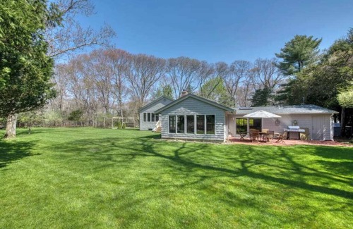 Springs House | Luxurious 3BR 3 Baths House in East Hamptons