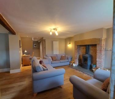 Fremington House | Luxurious 4 bedroom Cottage in the Yorkshire Dales