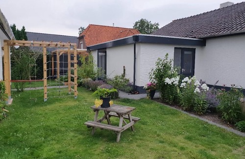 Wezep House | Luxurious 4 bedroom family house with lots of privacy, suited for young families
