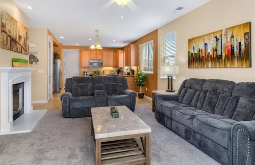 Reno House | Luxurious 4 Bedroom House