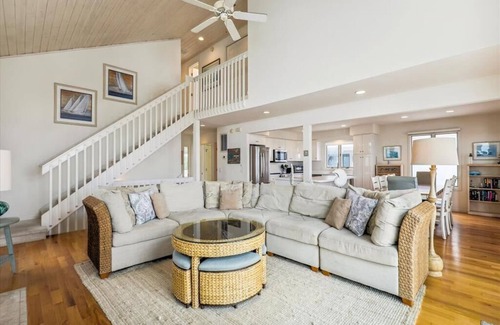 Sussex County House | Luxurious 5-Bedroom Oceanfront Home in Fenwick
