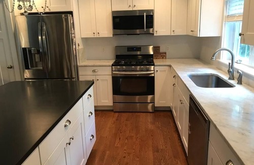 Cedar Bushes House | Luxurious 5 bedroom Get Away. Only 600 steps away from Private Manomet Beach.