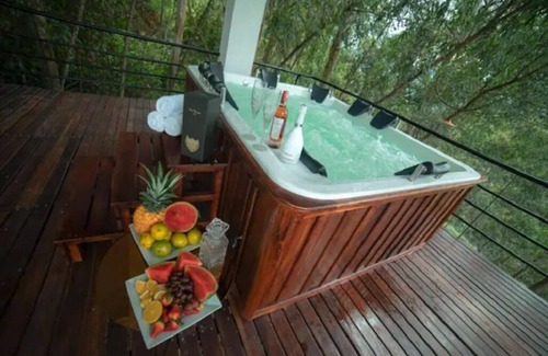 Envigado House | Luxurious 6 bedroom mansion with heated pool