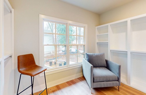 Atlanta House | Luxurious all-new townhome with fireplace, home office, central AC, & W/D