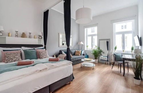 Roßau Apartment | ⍟Luxurious and Bright⍟ 5 min walk to city center (14)