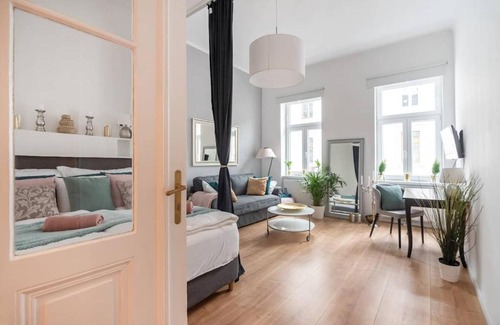 Roßau Apartment | ⍟Luxurious and Bright⍟ 5 min walk to city center (14)