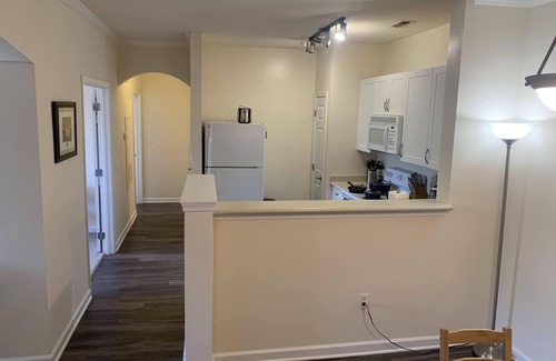 Ballenger Creek Apartment | Luxurious and spacious apartment with office