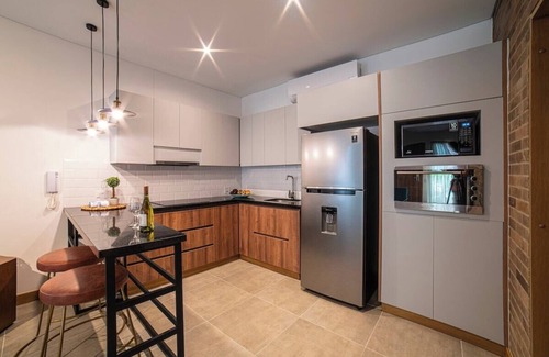 Cali Apartment | Luxurious Apartment | 6 People | King Size Beds | A/C | A+ Location | Centenario