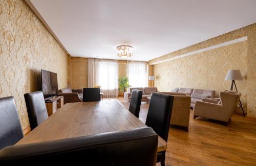 mtatsminda Apartment | Luxurious Apartment In The Central Tbilisi