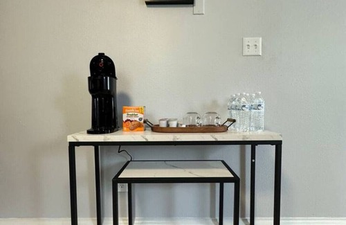 Mid-City Apartment | Luxurious Apartment in Mid-City Near Canal St.