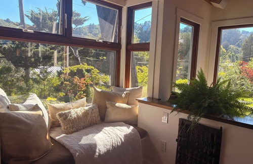 Mill Valley House | Luxurious, Art-filled Home in a Lush Oasis