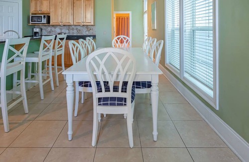 Lagoon Estates House | Luxurious Beachfront Mansion in Panama City Beach with Private Pool upto 16 ppl