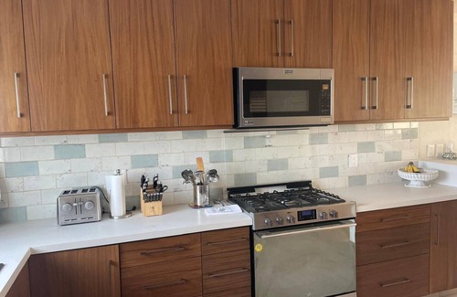 Emiliano Zapata Condo | Luxurious Beachfront Condo with Spectacular Ocean Views– Sleeps 6 -Punta Vista 1