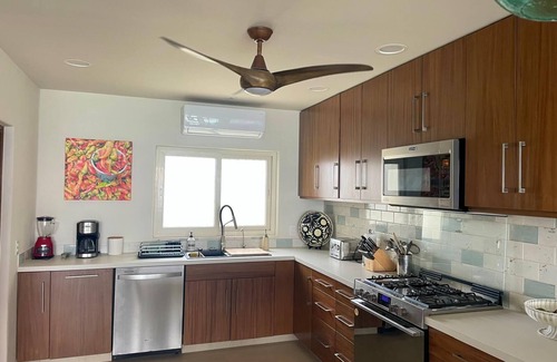 Emiliano Zapata Condo | Luxurious Beachfront Condo with Spectacular Ocean Views– Sleeps 6 -Punta Vista 1
