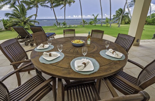 Mokuleia House | Luxurious Beach Front North Shore Home with Panoramic Ocean Views