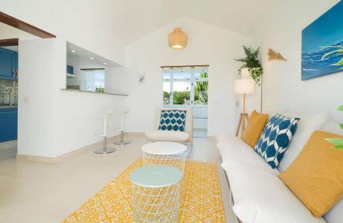 Charco del Palo Apartment | Luxurious Bungalow A2 in a quiet complex with pool 100m from the sea