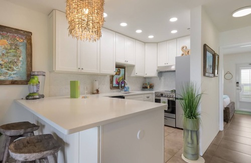Whitney Beach Condo | Luxurious bungalow in Longboat Key