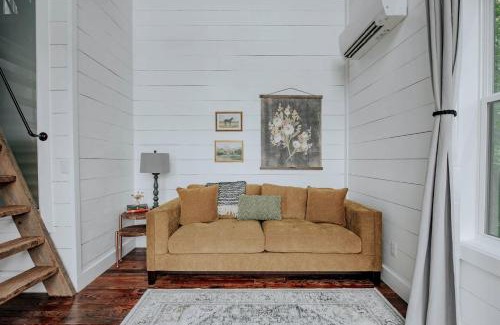 Rising Fawn House | Luxurious Cabin with Jacuzzi and Breathtaking Views in Georgia