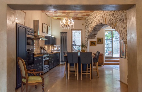Roujan House | Luxurious Character House in the Heart of Roujan