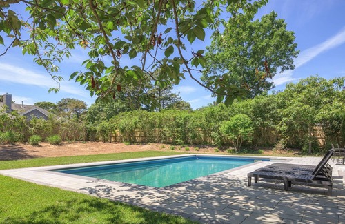 Shinnecock Hills House | Luxurious Colonial House with heated Pool in Southampton, NY