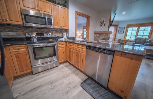 River Run Condo | Luxurious Condo in River Run Walk to activities