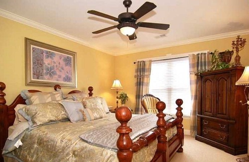 Irmo House | Luxurious Corporate Home (Miinutes from LAKE MURRAY)!!