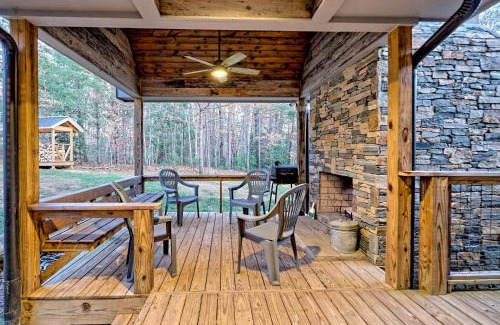 Clarkesville House | Luxurious Cottage Rental for an Amazing Family Getaway in Georgia