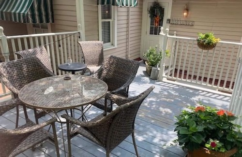 Downtown Little Rock Cabin | Luxurious Cottage that Accommodates Up to Six