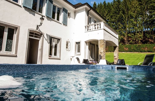 Malmedy House | Luxurious countryside holiday home with garden