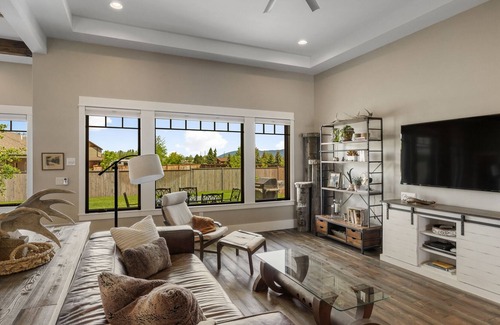 Bozeman House | Luxurious Custom Home with Mountain Views