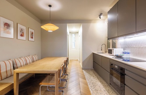 18th Arrondissement Apartment | Luxurious designer apartment near Montmartre