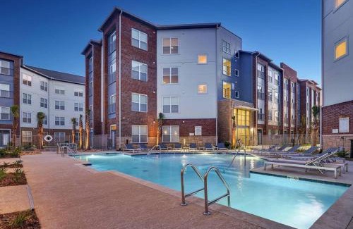 Highlands - Perkins Apartment | Luxurious Downtown Condo