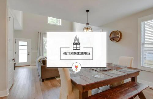North Nashville House | Luxurious Extraordinaire Three Bedroom Downtown Action