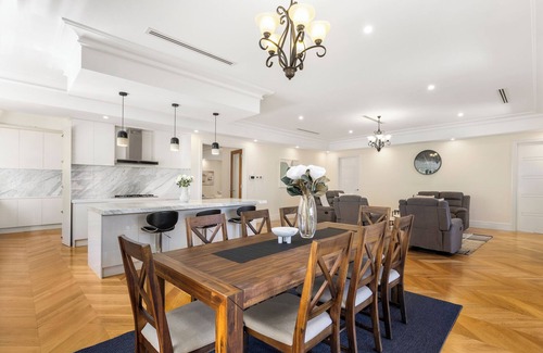 Mount Waverley House | Luxurious French Provincial Home in Mt Waverley