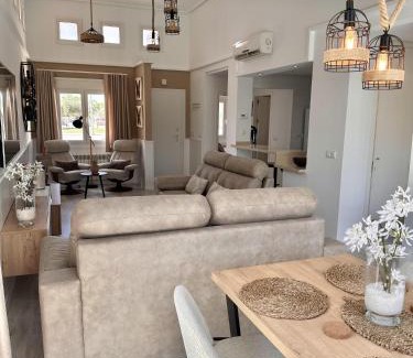 Torre-Pacheco Villa | Luxurious Frontline Golf Villa on Mar Menor Golf